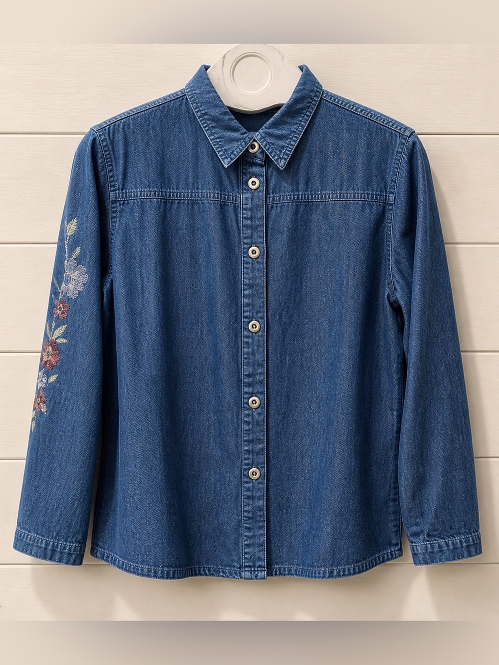 Vintage-Inspired Embroidered Denim Shirt โ Size 10